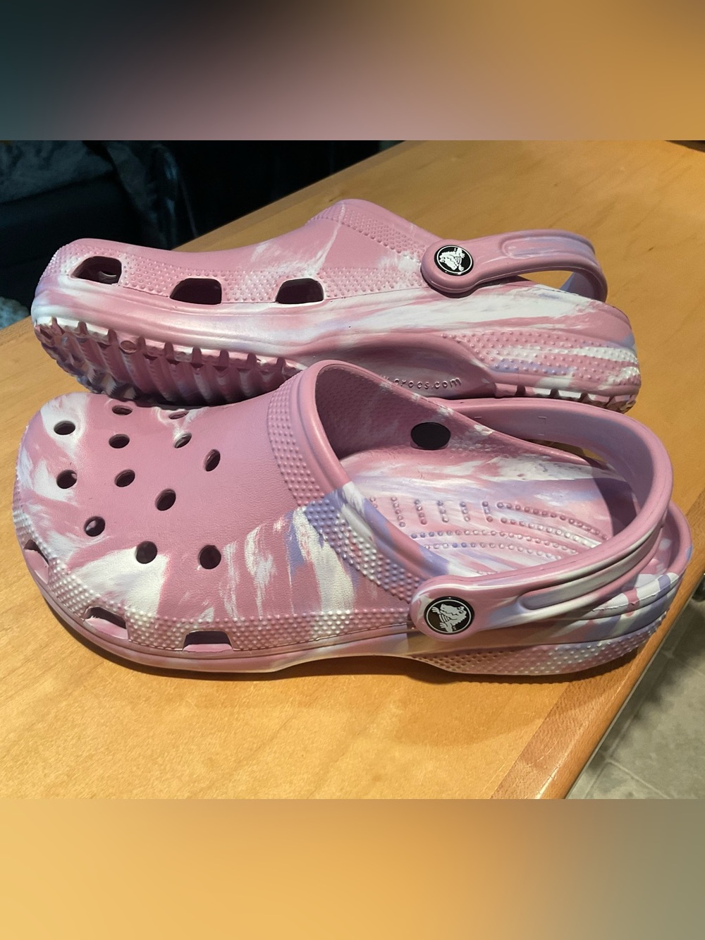 CROCS Adult Pink Marble Classic Clog